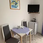 Pansiyon I Ara Karwia