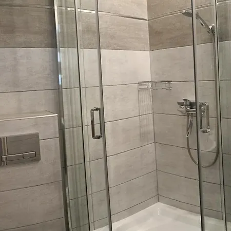 Rum i privatbostad I Ara Karwia