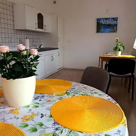 I Ara * Karwia